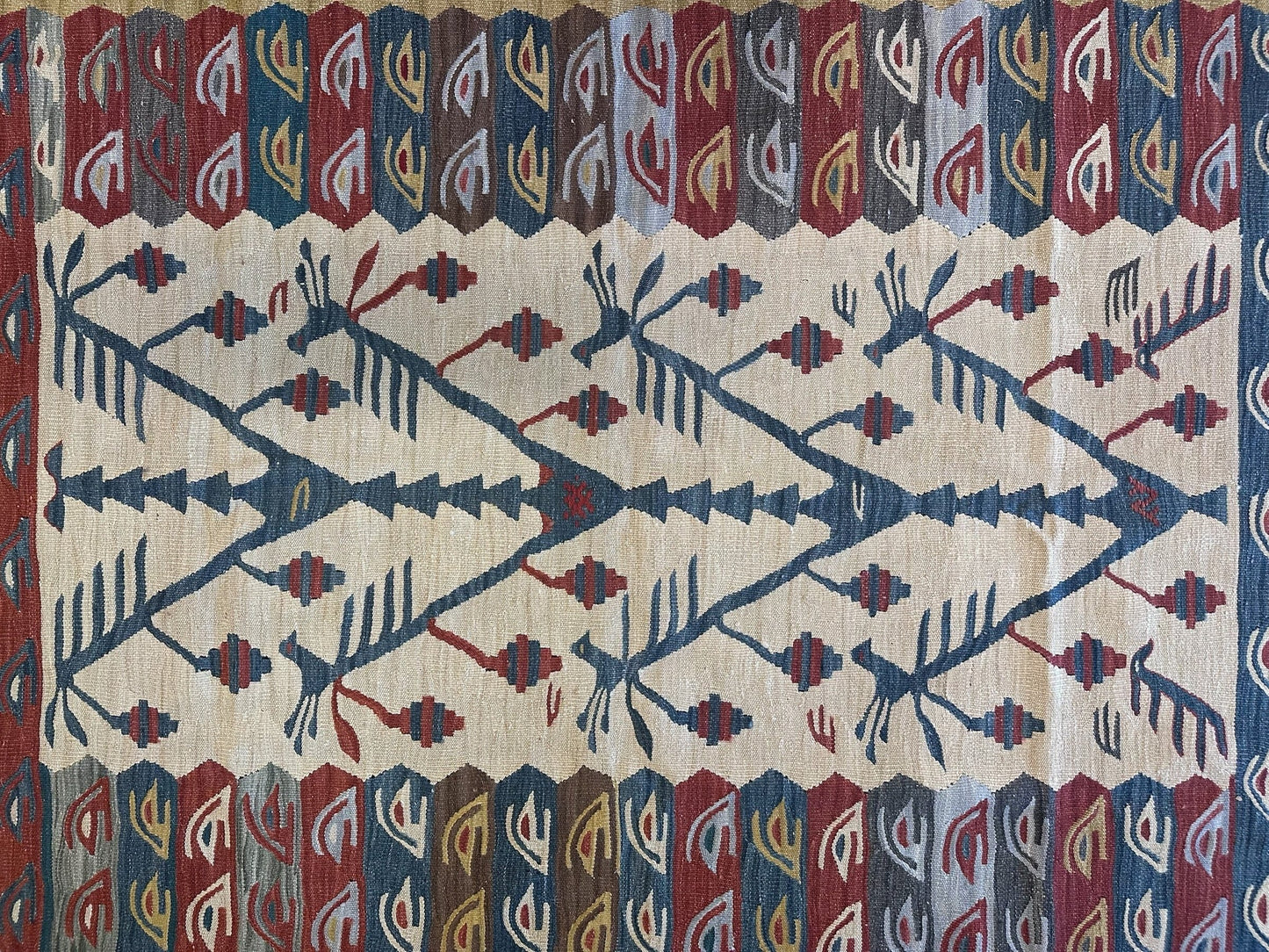 Kilim / Vintage Rug – Handwoven Wool Turkish Rug