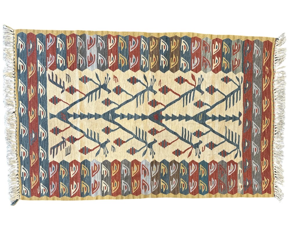 Kilim / Vintage Rug – Handwoven Wool Turkish Rug